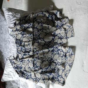 Rory Beca 100% silk size L, blue & ivory floral flutter camisole, peekaboo back